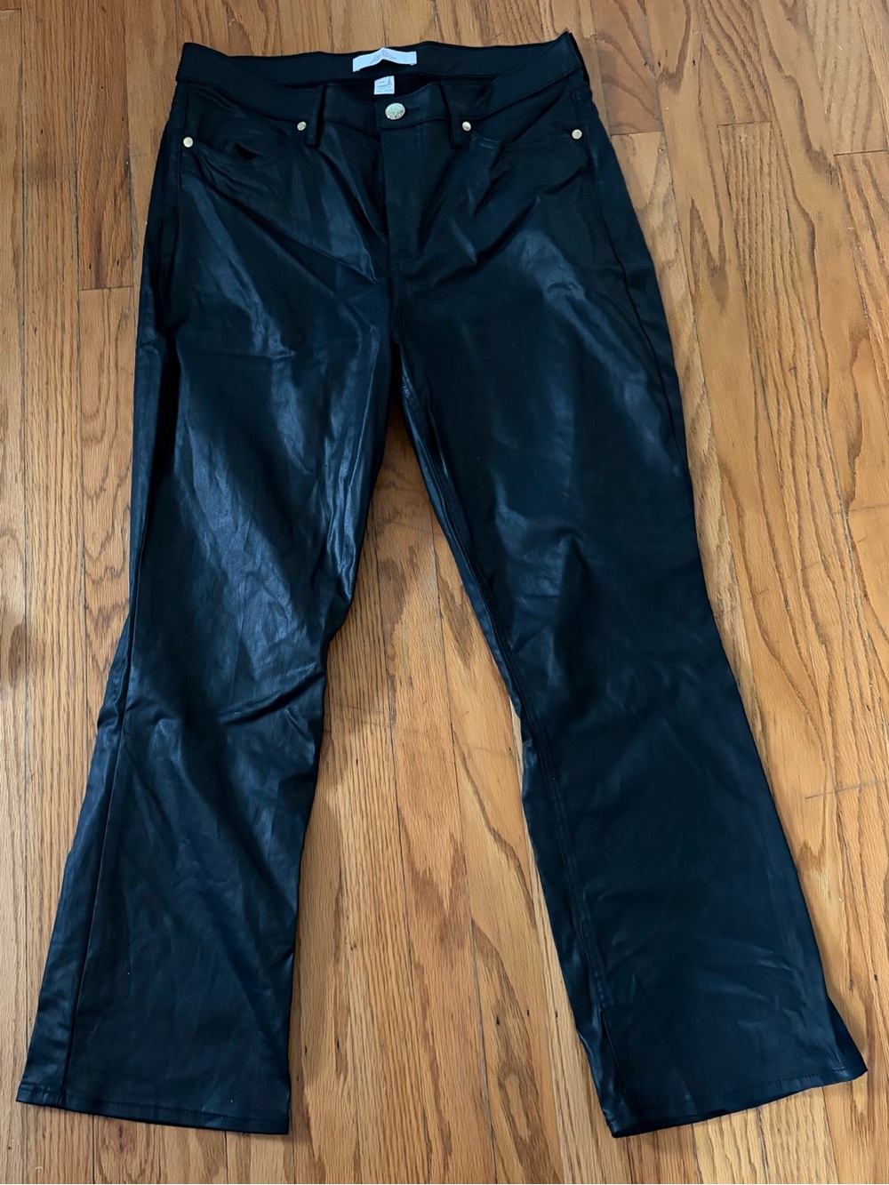 EUC Lilly Pulitzer Liza Cropped 28” Coated Jeans - black - 12